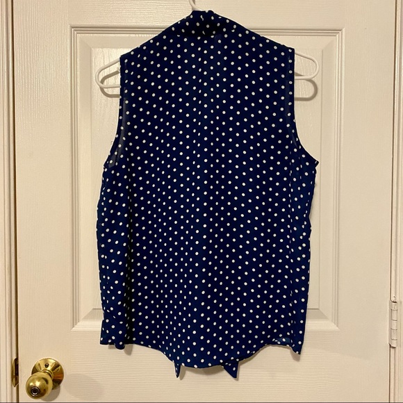 Polka Dot Sleeveless Blouse - Picture 5 of 8